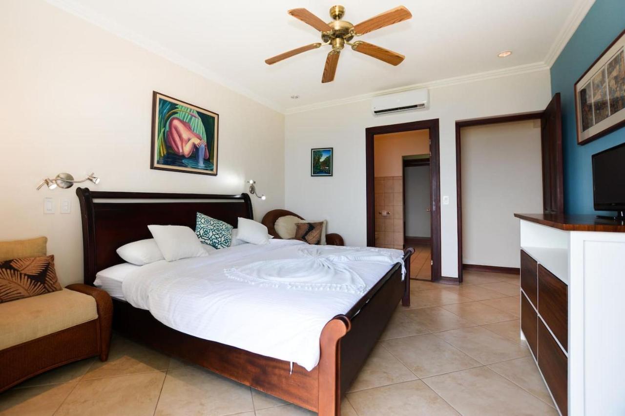 Exquisitely Decorated 5Th-Floor Aerie With Views Of Two Bays In Flamingo Villa Playa Flamingo Eksteriør bilde